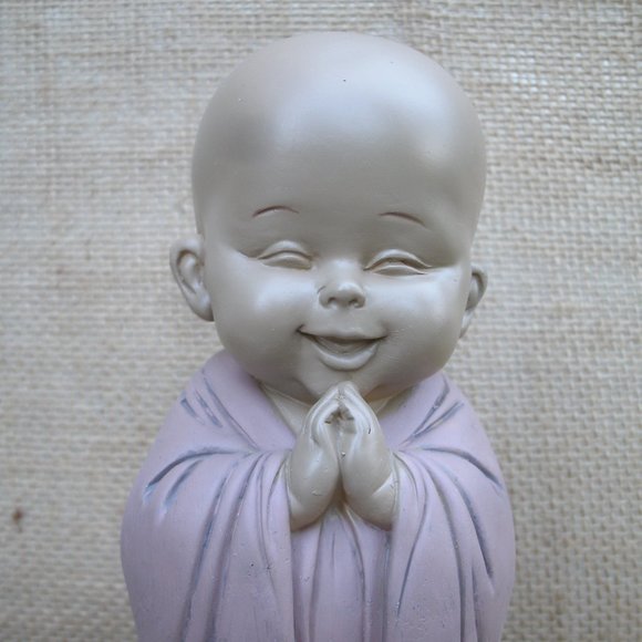 Laughing Buddhist Monk Resin Figurine Namaste - Picture 9 of 16